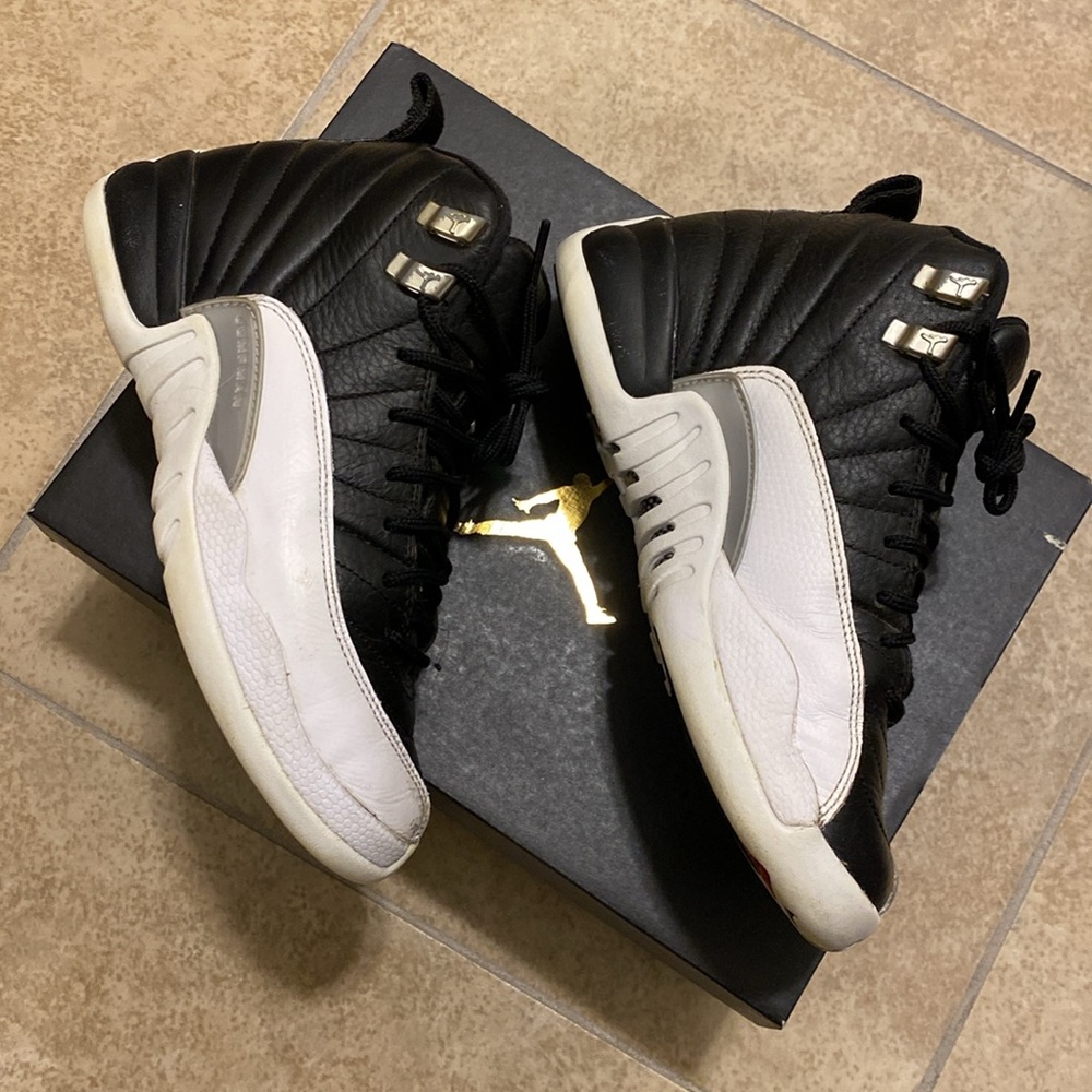 Air Jordan 12 Retro GS 'Playoff' KIDS 4 / 5 Y